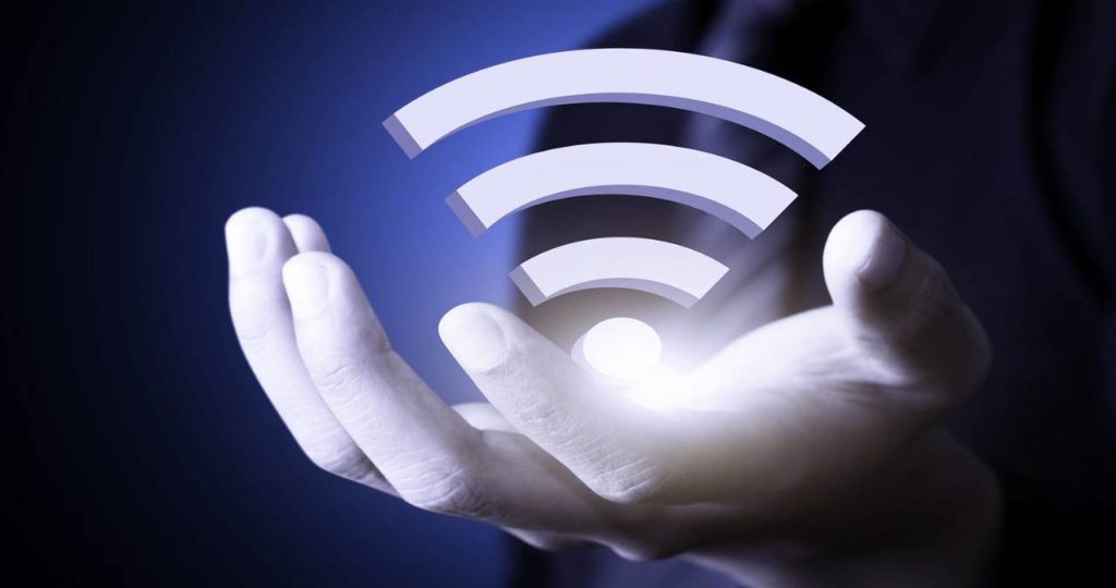 dangers-of-connecting-to-public-wifi-and-keys-to-avoid-them