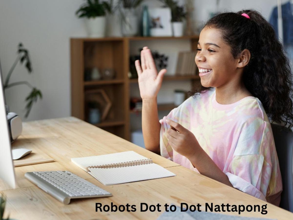 Robots Dot to Dot Nattapong